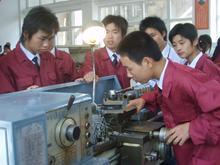 華中數(shù)控車床維修圖 華中數(shù)控車床維修圖